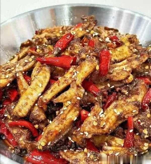 香辣家常菜100道大全集(香辣过瘾！12道简单易学家常菜谱，让幸福从餐桌起航)