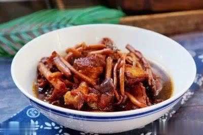 8道家常美味菜谱：从炖菜到凉拌，简单易做超下饭