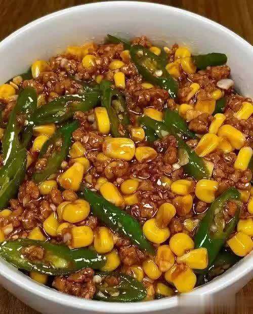 适合天冷吃的8道下饭菜(8道暖身下饭菜谱，冷天里的家常温暖)