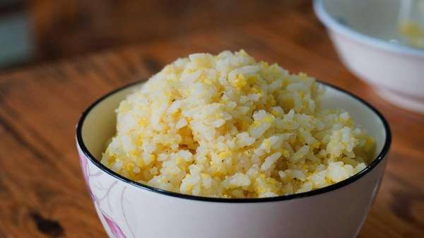 鹤峰特色蓑衣饭(鹤峰：一碗蓑衣饭传承乡愁味)
