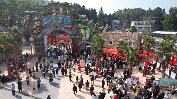 温暖食堂传递幸福滋味(温暖“共富宴”吃出鱼水情)