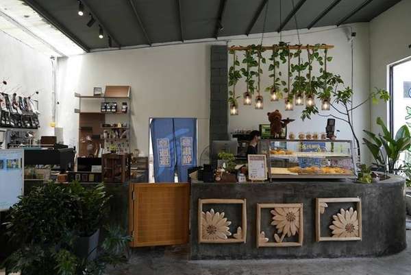 一杯咖啡唤醒一天(一杯咖啡唤醒一座铝城：白云铝城记忆的“碰撞式”复苏)