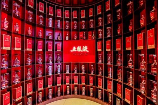跨越顶奢与潮饮的“美酒+美食”表达五粮液全力构建中国白酒全球新叙事