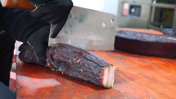 年产值7000多万元(年产值预计突破700万元贵州西秀“屯堡味”熏出致富路)