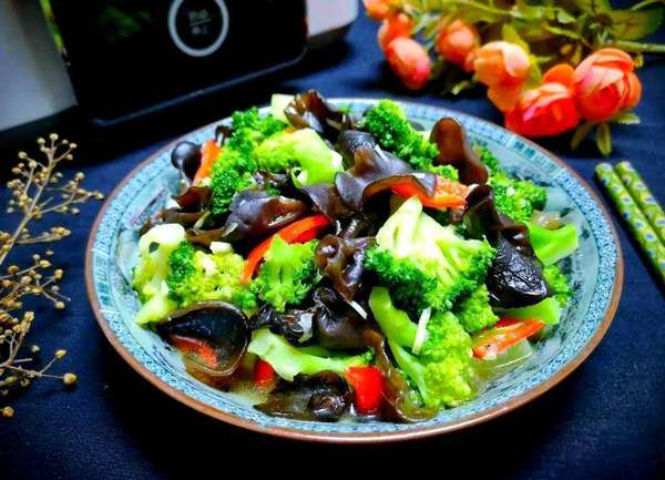 立春养肝正当时！八道家常菜谱，给身体温柔呵护