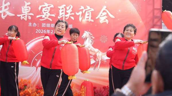 年味遵义老城(年味浓，情更浓！贵州遵义乡村长桌宴喜迎新春)