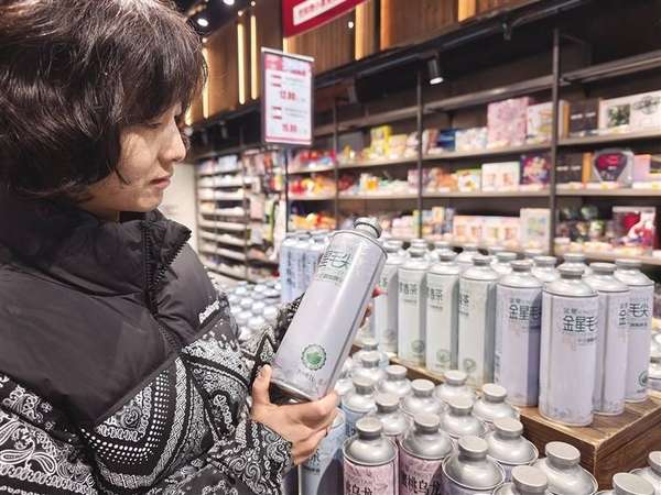 兰州中年人酒馆(兰州年轻人春节酒单新变化：从“喝烈酒”到“品风味”)