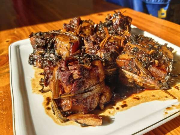 “村口有棵树”，真的不光有树