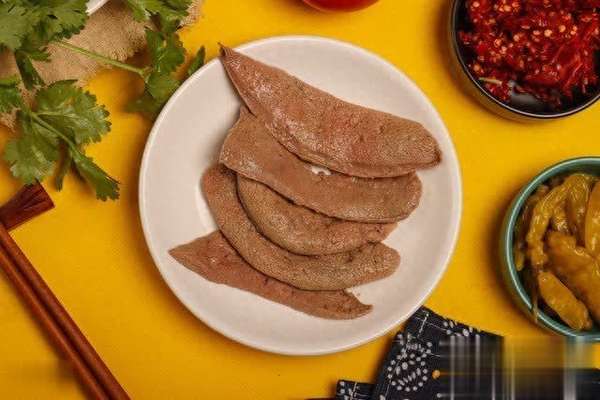 冬季4种高叶酸菜(冬季吃这5道高“叶酸”菜，孩子身强反应快，宝妈速藏)