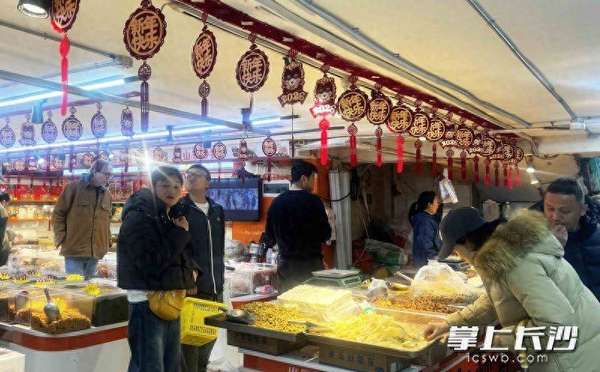 走！去农贸市场品最浓年味