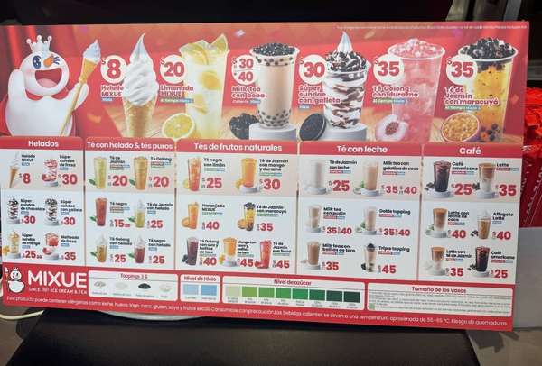 蜜雪冰城墨西哥首店开业，民众排队数小时购买，当地华人：比其他奶茶便宜很多，柠檬水8元一杯，口感和国内一样