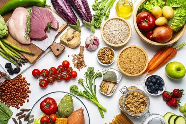 好好吃饭也能瘦(好好吃饭真能更年轻！建议照着这份清单吃)