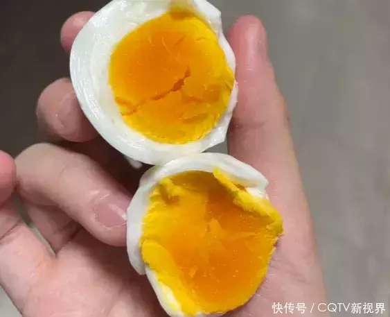 天天吃鸡蛋对血管有好处还是有害(天天吃鸡蛋，对血管是好是坏？医生：真想让血管好，远离这6物)