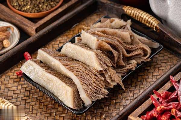 很多人爱吃的菜品(很多人爱吃的牛肚，医生证实常吃或有4大好处)