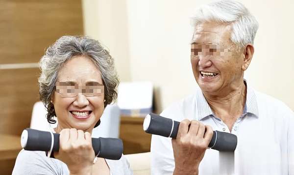 82岁老人即便身体康健，这3个生活细节也得留意！