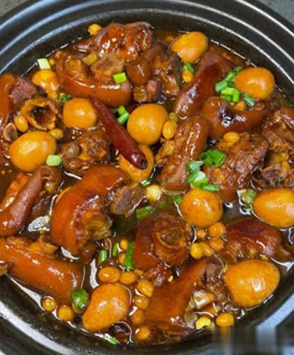 天冷别忘吃火锅(天冷别只吃火锅！这6锅御寒菜暖身下饭，家人抢着吃)