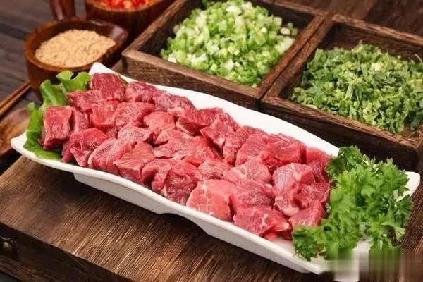 大雪进补的食物有哪些(大雪进补选这3种肉，比牛羊肉更养人，温补润燥易消化！)