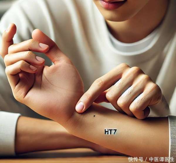 气血足不足，看手掌就知道？提醒：手掌显现出2个样子，该调理了