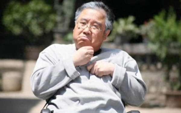 医学对老年痴呆有没有新的办法(医学为何无法根治老年痴呆？医生道出原因，早了解不吃亏)