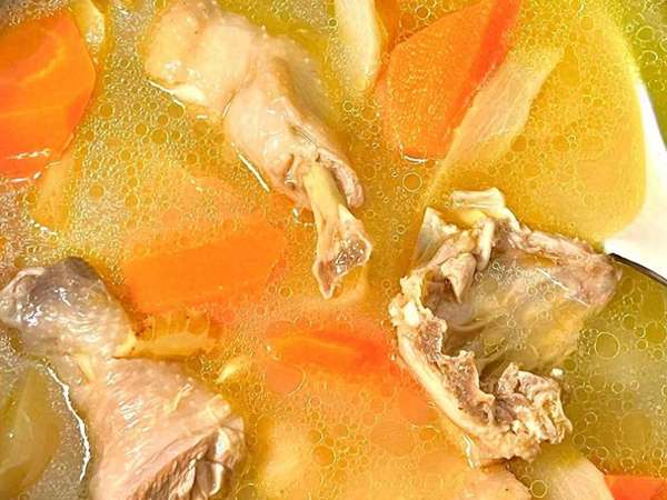 秋冬清肺润肺养肺食谱(秋冬养肺必看！八道养肺汤润燥润喉，赶紧喝起来)