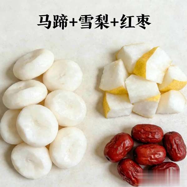 润燥马蹄饮教程(冬季润燥养生必备！5组马蹄黄金搭配甜汤做法)